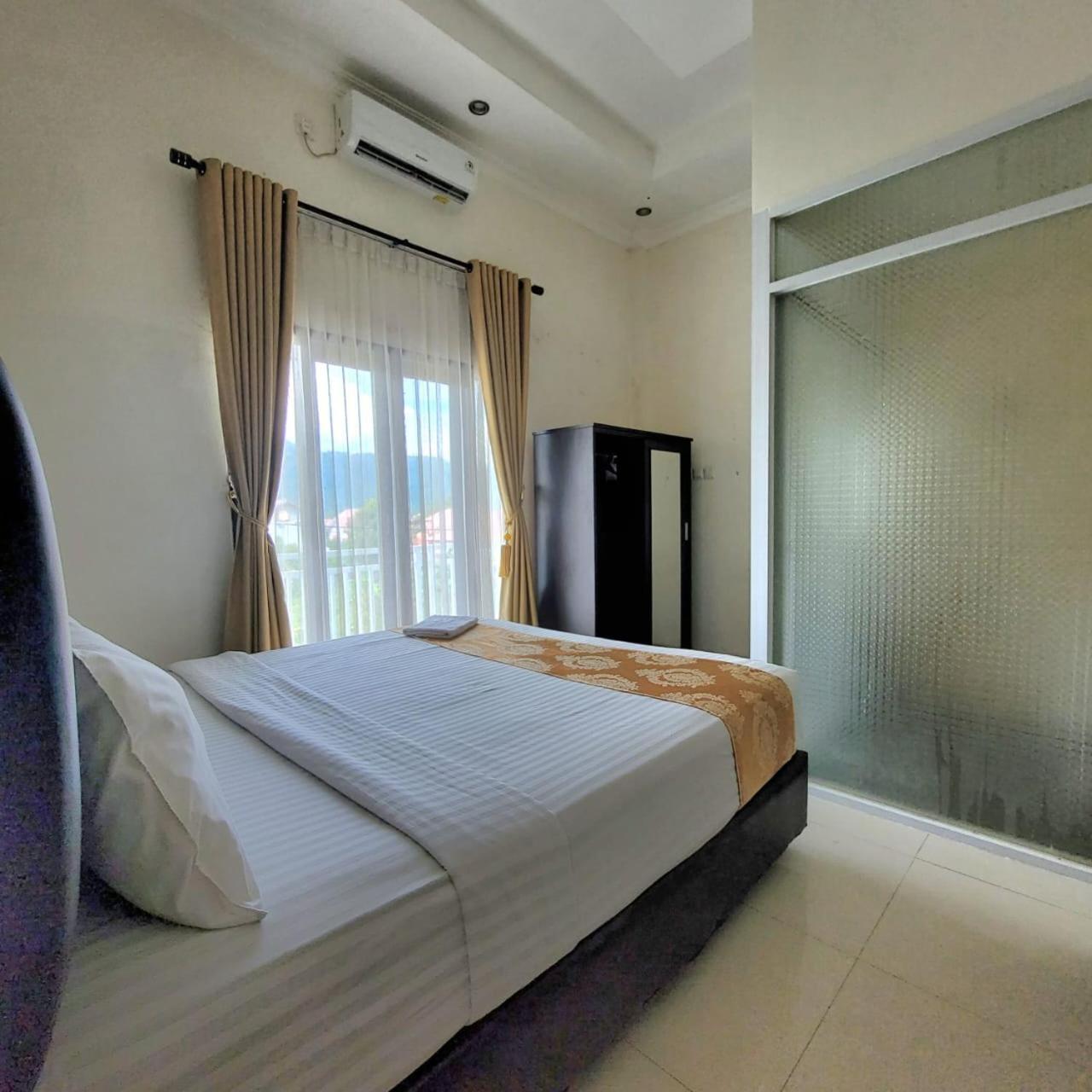 Mahakam Guest House Παντάνγκ Δωμάτιο φωτογραφία
